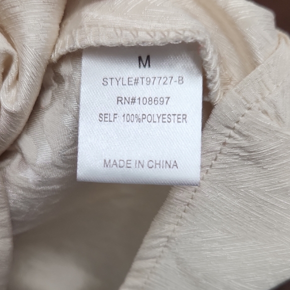 Sweet Rain Cream Floral Blouse with Tie Waist - Picture 3 of 4